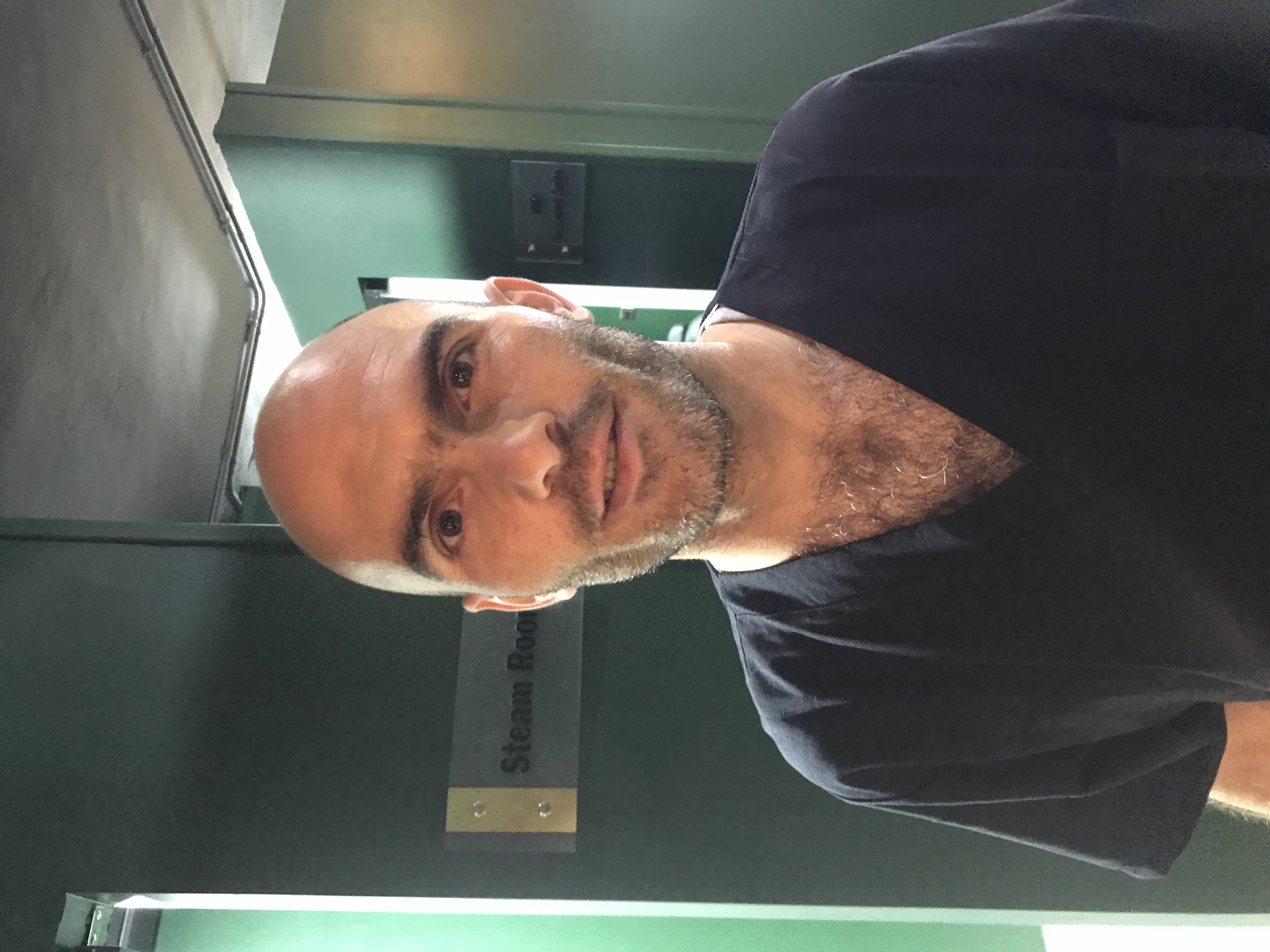 عمرو (مساج & حجامه)